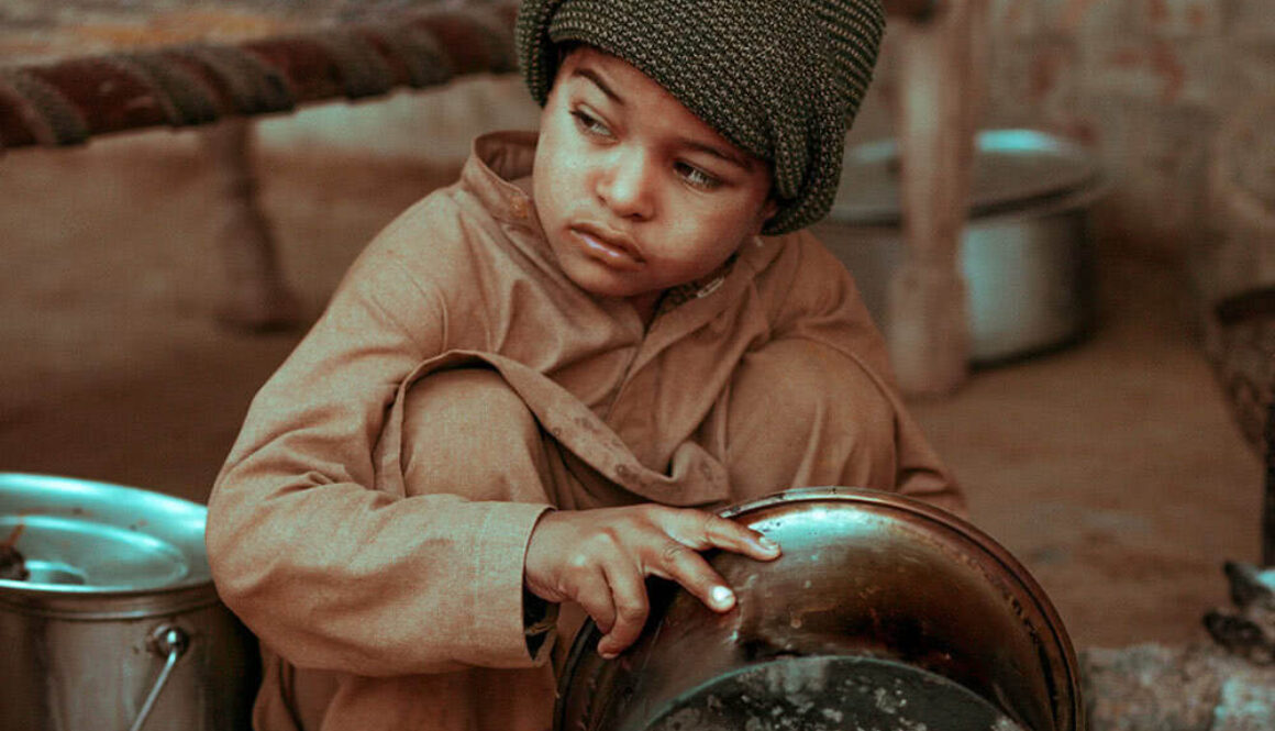 kids-washing-dish kids-washing-dish